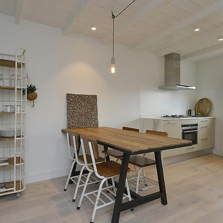 זנדוורט Endless Summer Beach Apartments מראה חיצוני תמונה